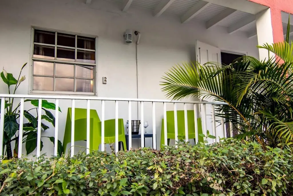 Citylife Apartments In Willemstad - Groundfloor 2 Bedroom Apartment - A